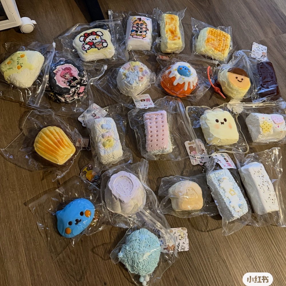 Brand New Squishy Bundle – 20+ Pieces | Bakery / Kawaii / Stress Relief